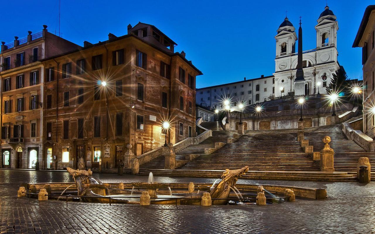 Affittacamere Residenza Canova Tadolini 4*
