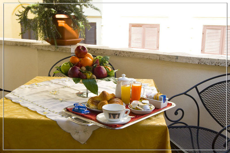 Pensión Residenza Canova Tadolini Luxury Rooms&suites