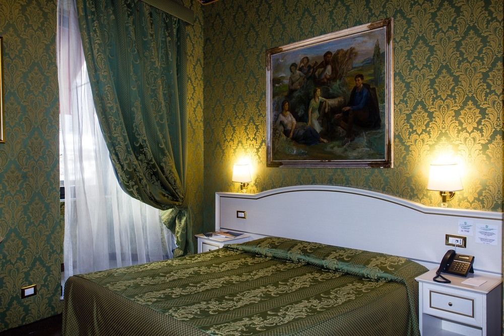 Residenza Canova Tadolini Luxury Rooms&suites Pensión