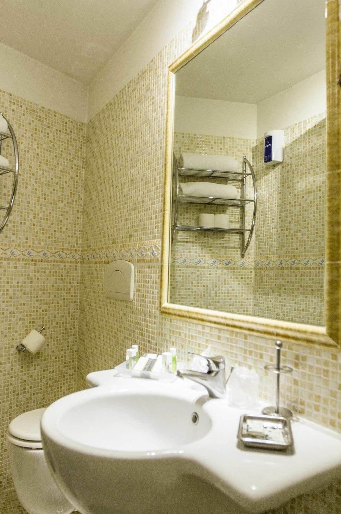 Pensión Residenza Canova Tadolini Luxury Rooms&suites Roma