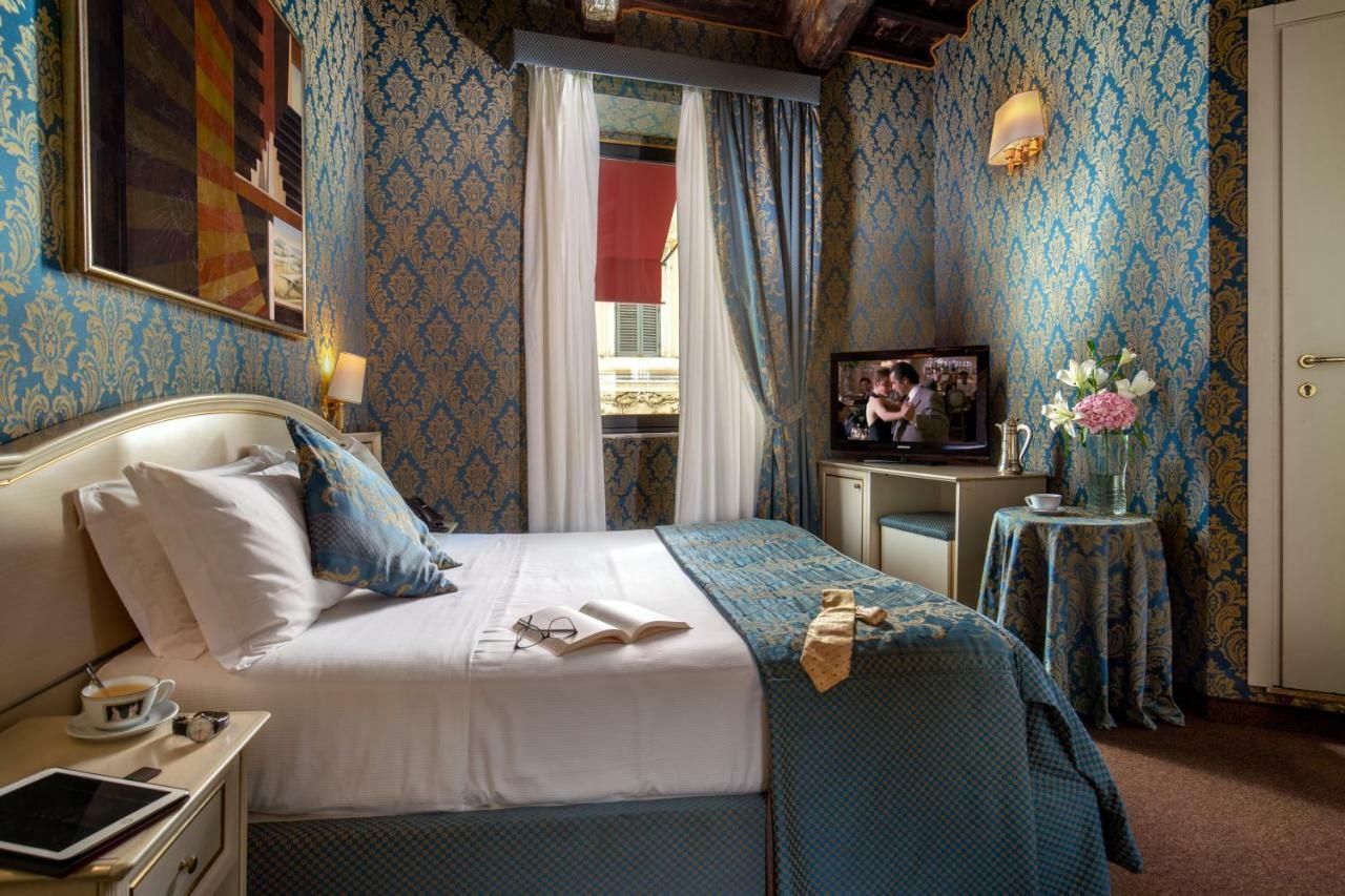 Pensión Residenza Canova Tadolini Luxury Rooms&suites